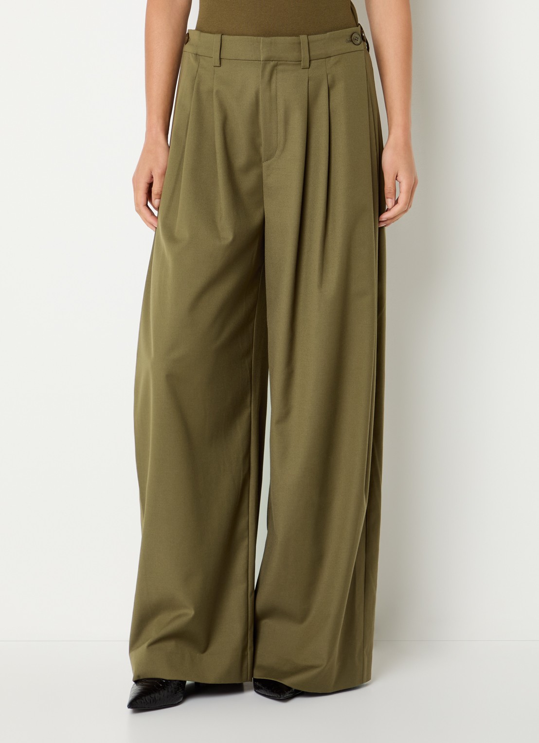 Gestuz Olivia high waist wide fit pantalon met steekzakken - detail 3 olijfgroen
