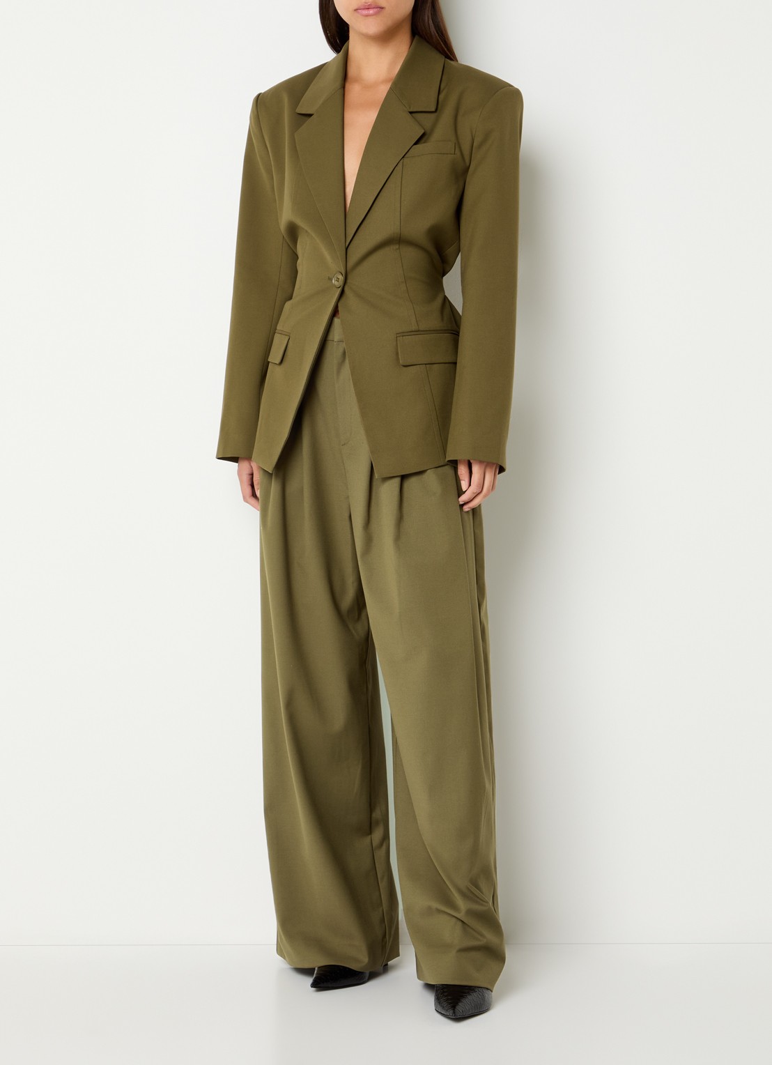 Gestuz Olivia high waist wide fit pantalon met steekzakken - voorkant 2 olijfgroen