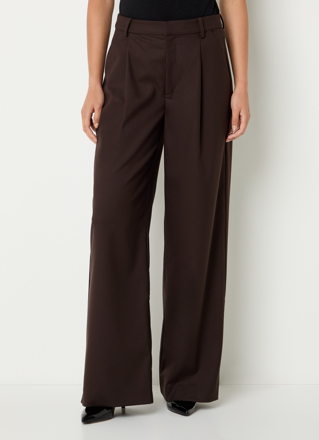 Gestuz Paula high waist loose fit pantalon met steekzakken - detail donkerbruin