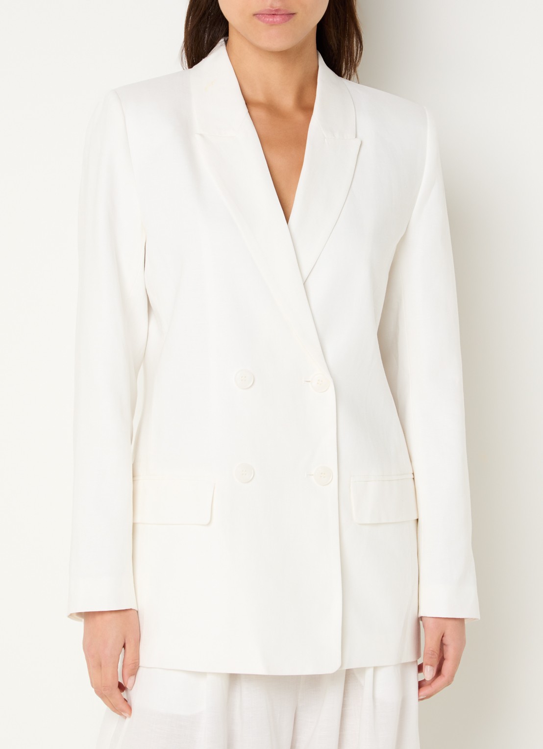 Gestuz Riava blazer in linnenblend met klepzakken - detail 4 gebroken wit