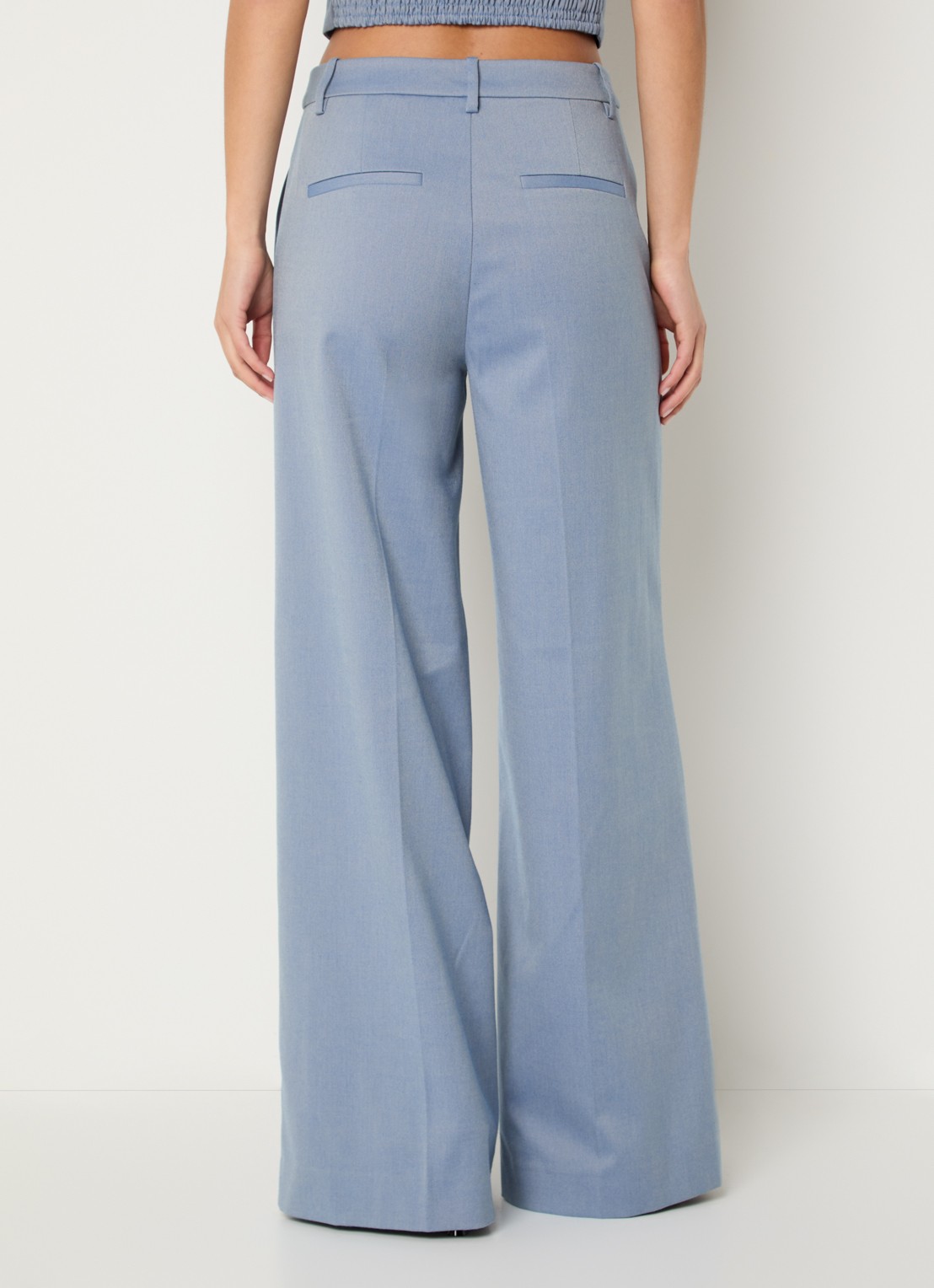 Gestuz Wendi high waist flared fit pantalon met steekzakken - achterkant 4 blauwgrijs
