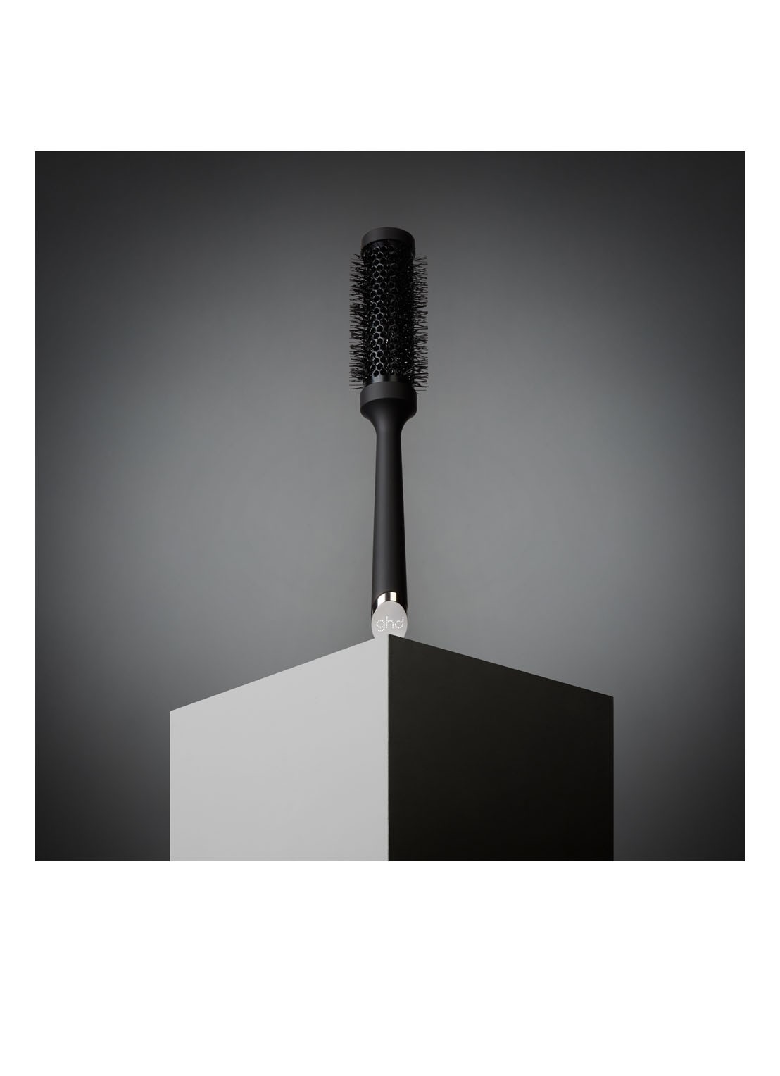 ghd Ceramic vented radial brush Maat 2 - 35 mm - ronde keramische föhnborstel - detail 3 zwart