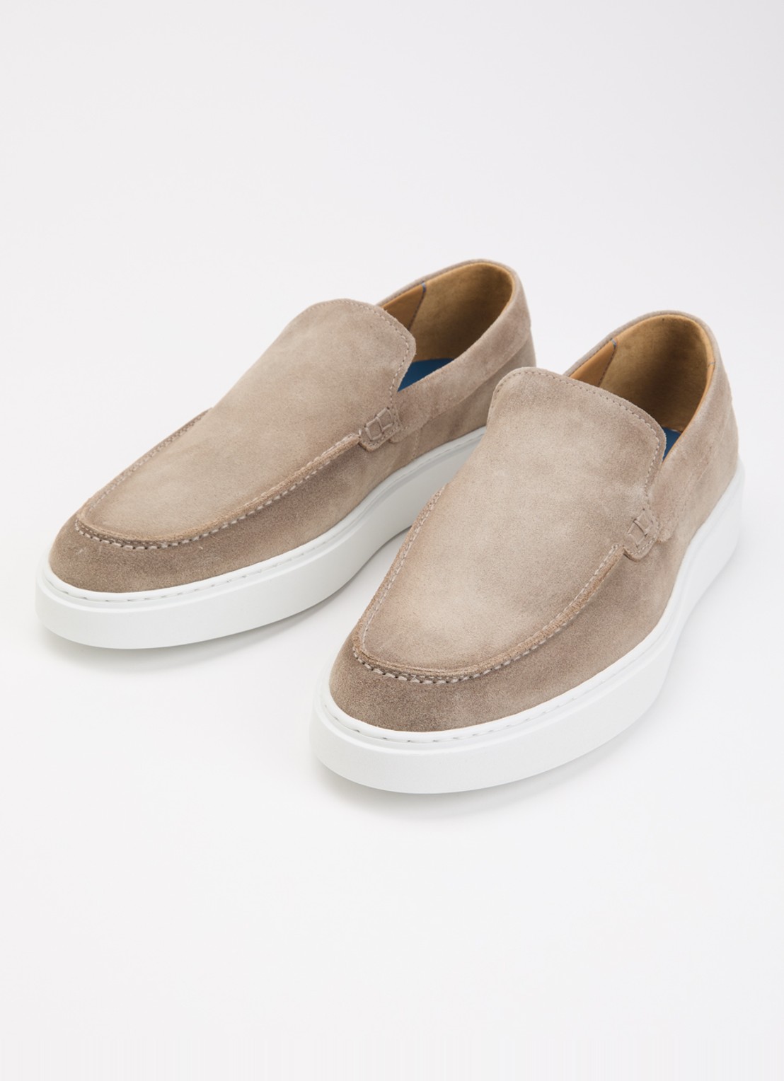 Giorgio Clean Cup slip-on van suède - detail zand