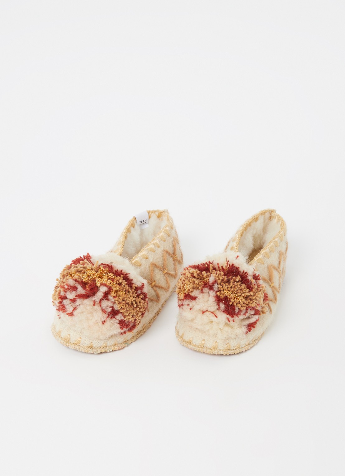 GIVE A PON Méli pantoffel van schapenwol - voorkant 2 creme
