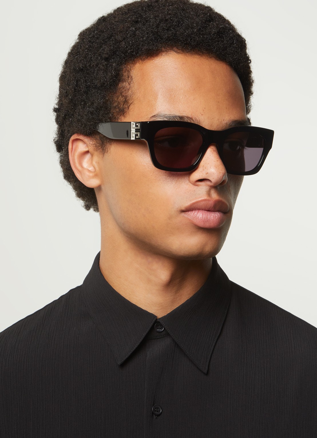 Givenchy 4G zonnebril GV40072I - voorkant 5 zwart