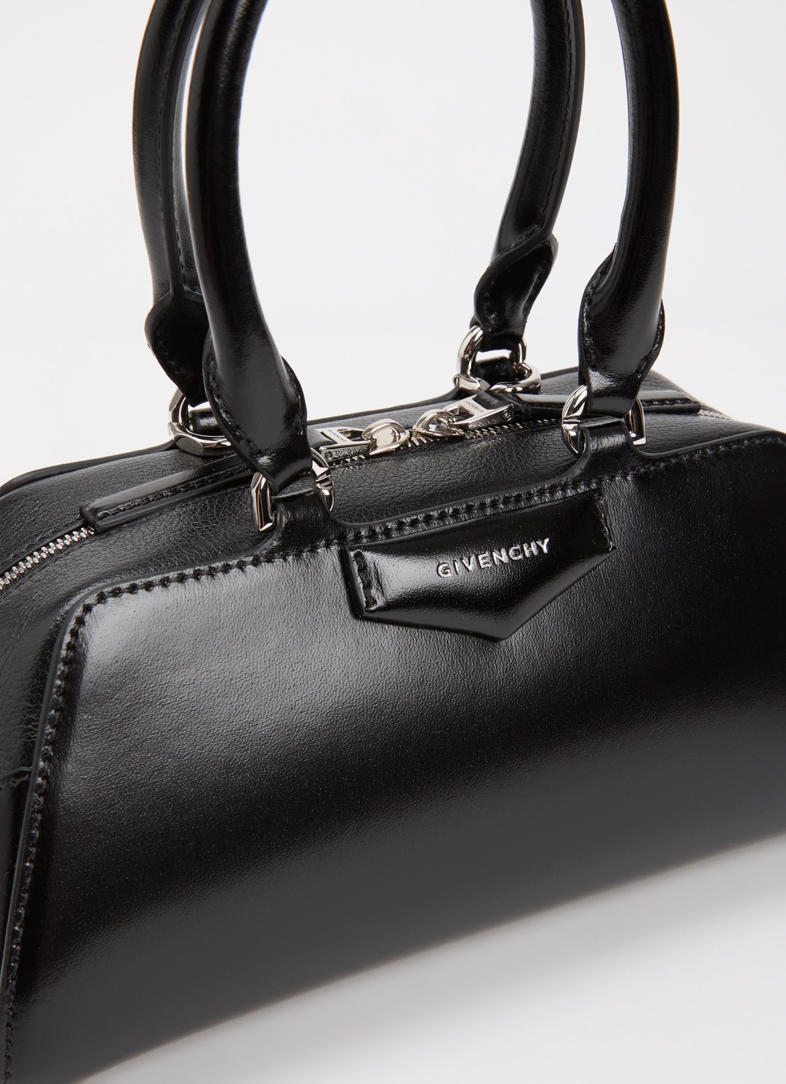 Givenchy Antigona East West Mini handtas van kalfsleer met afneembare schouderriem  - detail 6 zwart