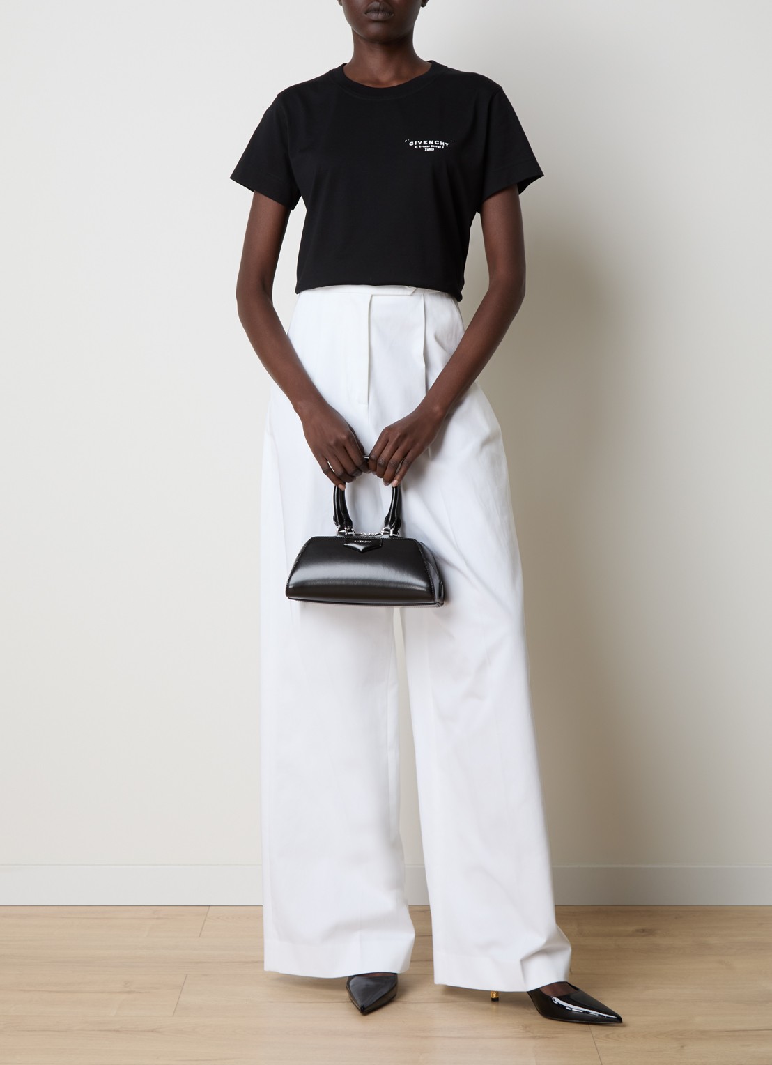 Givenchy Antigona East West Mini handtas van kalfsleer met afneembare schouderriem  - voorkant 2 zwart