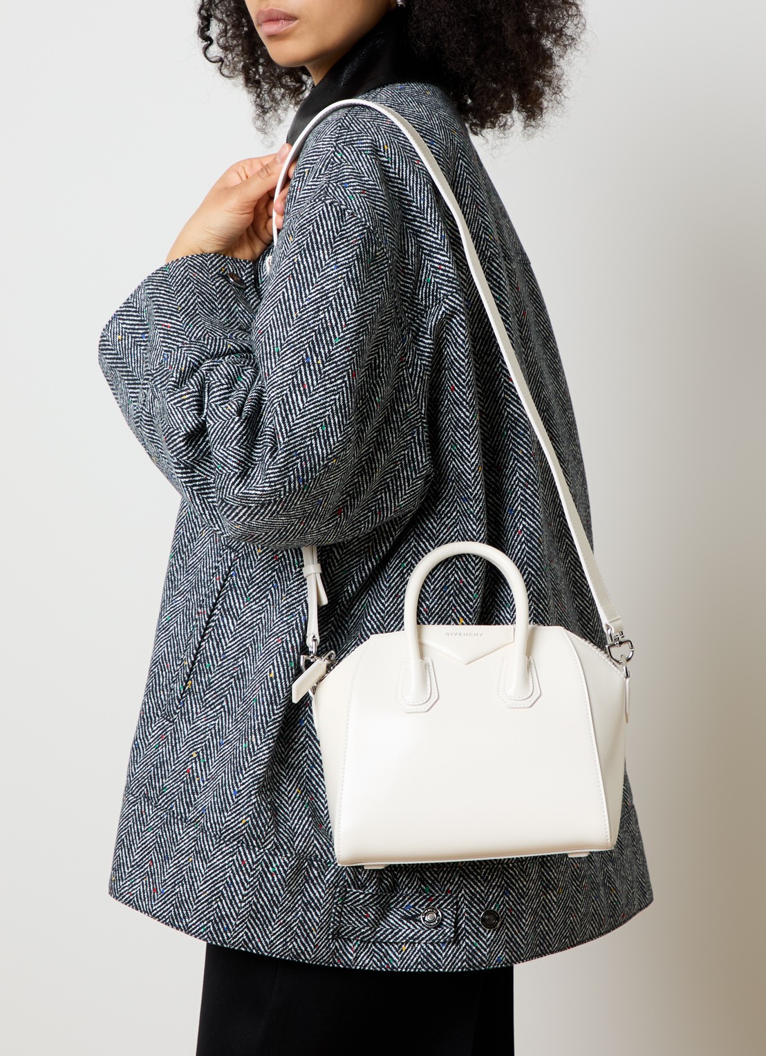 Givenchy Antigona Mini handtas van kalfsleer met afneembare schouderriem - voorkant 3 ivoor