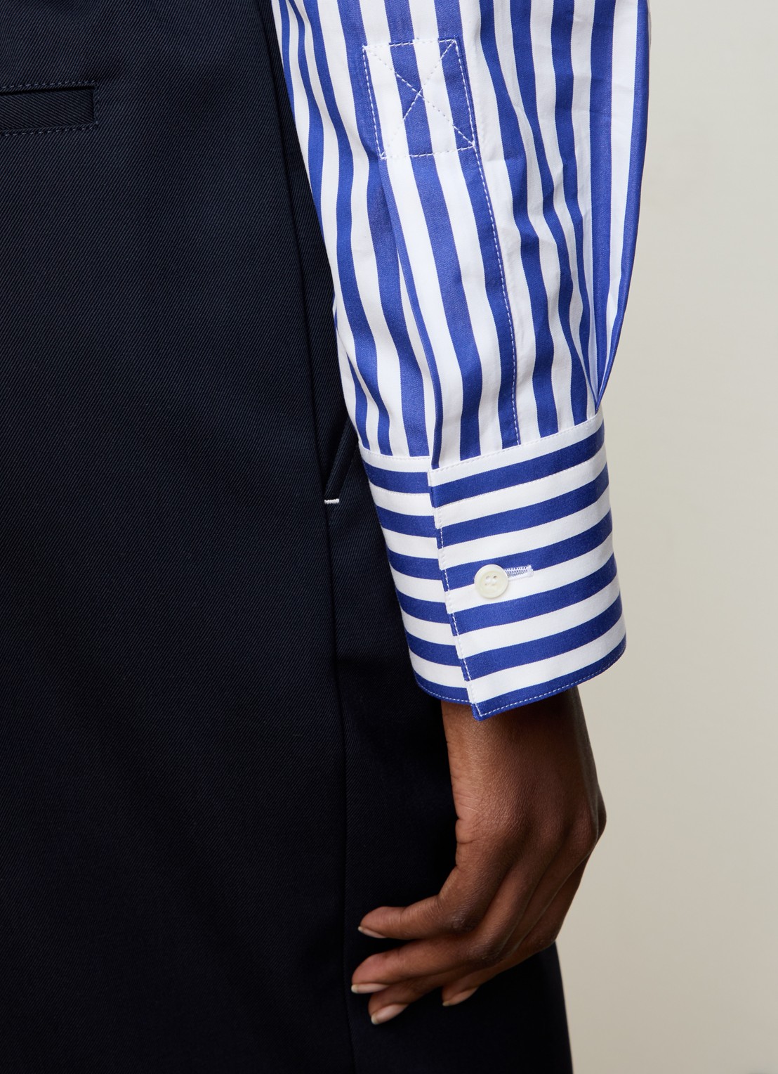 Givenchy Blouse met streepprint en rugdecolleté - detail 5 donkerblauw