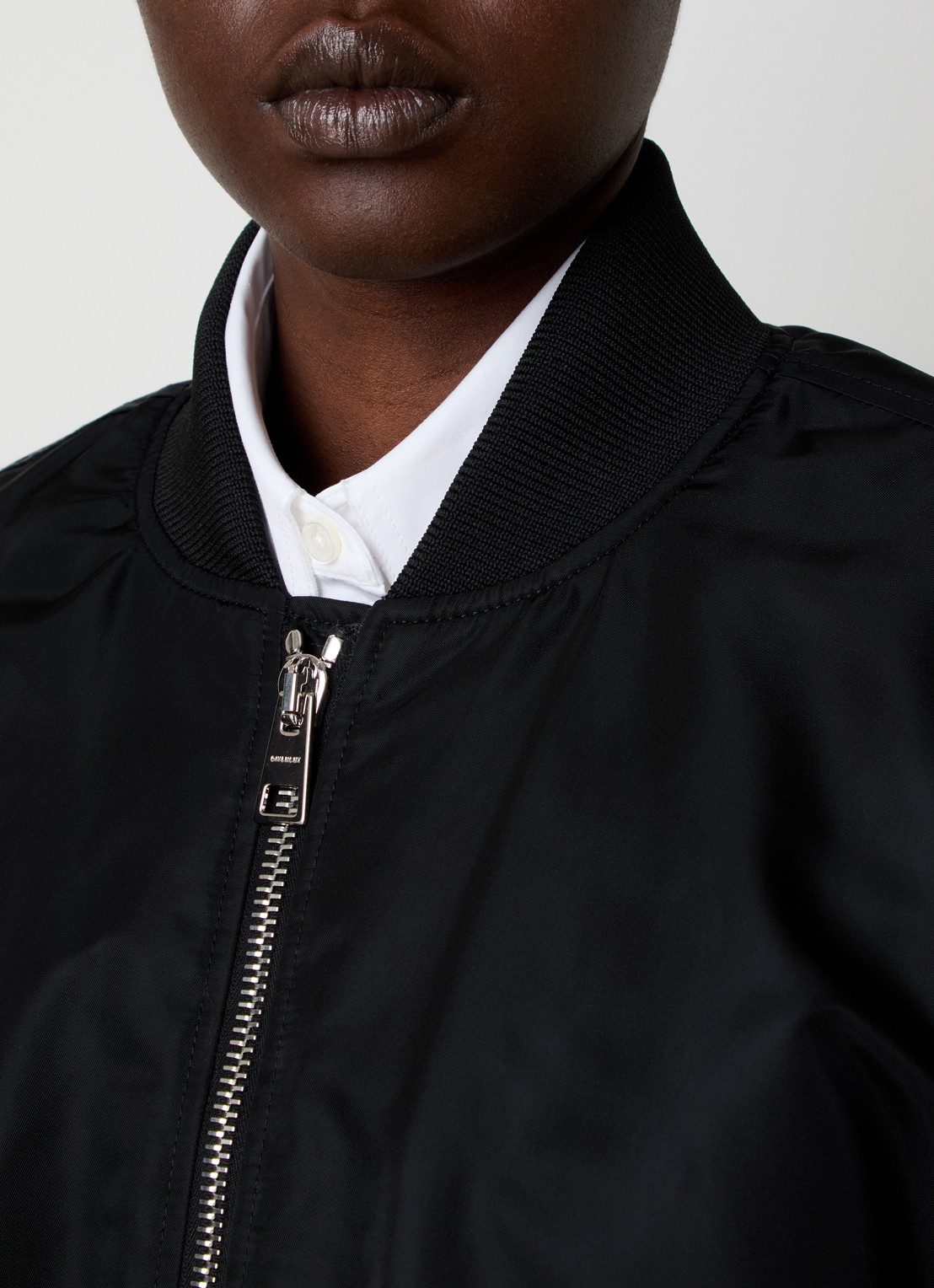 Givenchy Cropped bomberjack met klepzakken - detail 3 zwart
