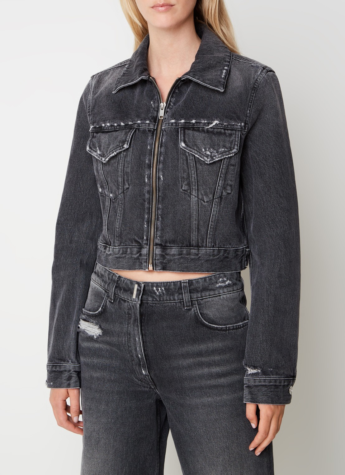 Givenchy Cropped spijkerjas met borstzakken - detail zwart