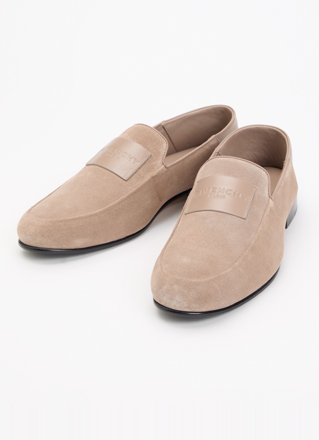 Givenchy Label loafer van suéde  - detail taupe