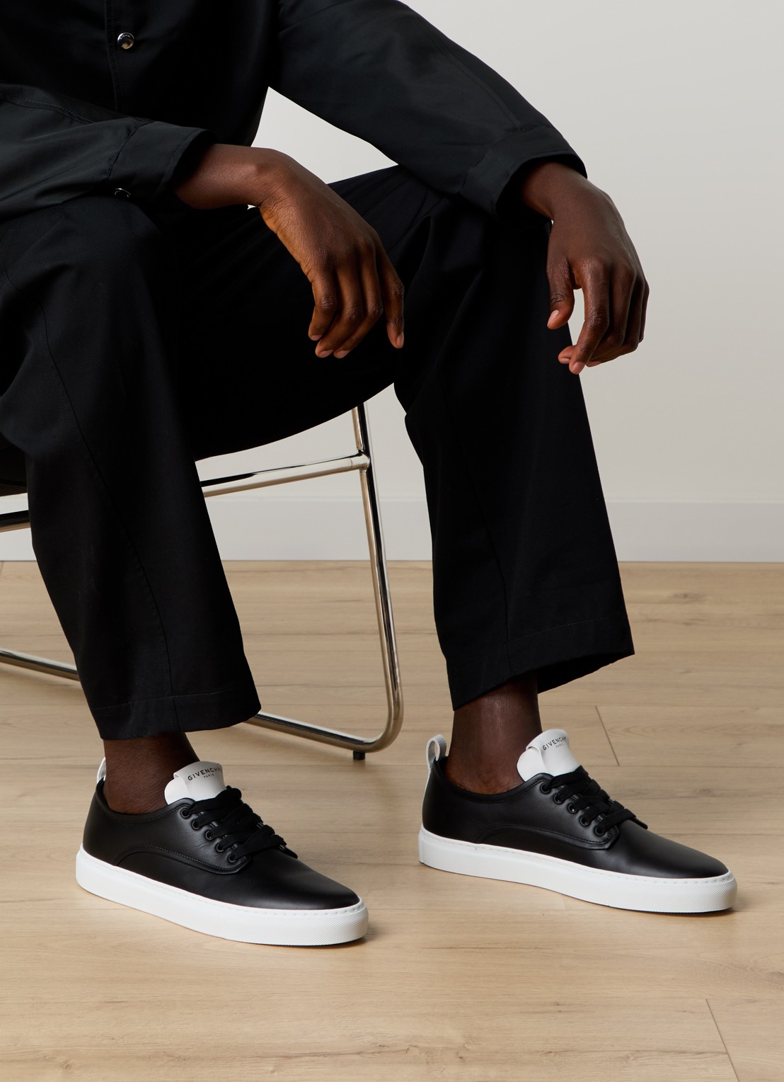 Givenchy New City sneaker van kalfsleer - voorkant 6 zwart