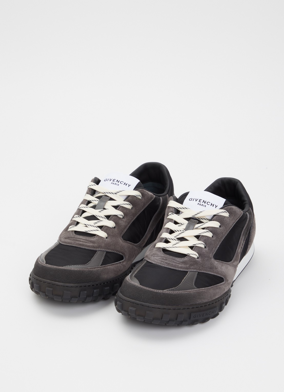 Givenchy New Glide sneaker met details van kalfssuède en logo - detail 2 taupe