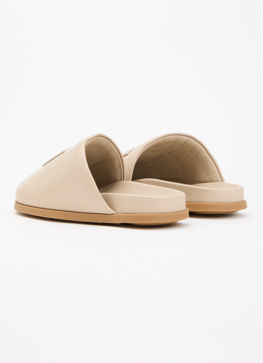 Givenchy Puffy muiltje van lamsleer - achterkant beige
