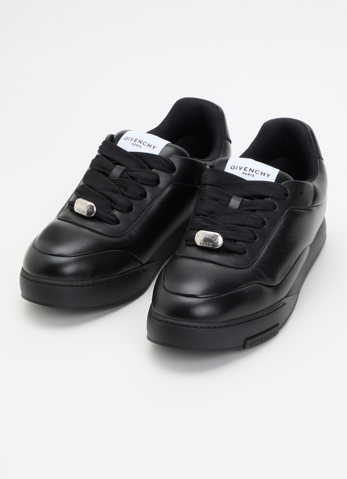 Givenchy Puffy Yard sneaker van lamsleer met logo - detail zwart