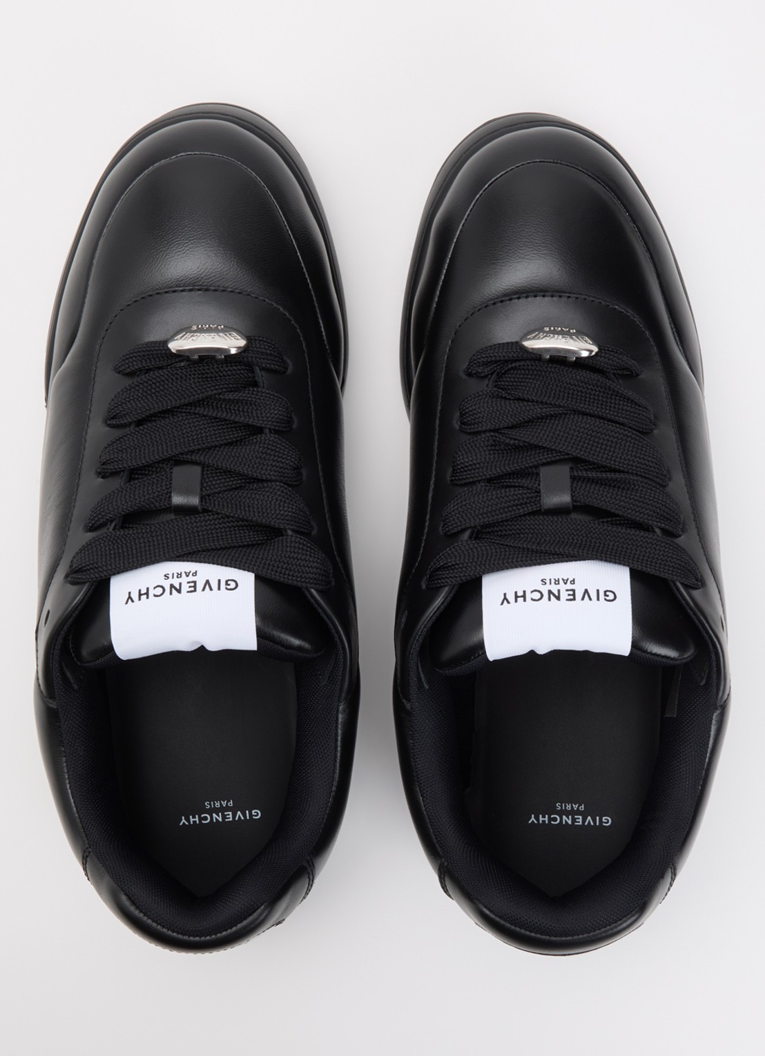 Givenchy Puffy Yard sneaker van lamsleer met logo - detail 2 zwart