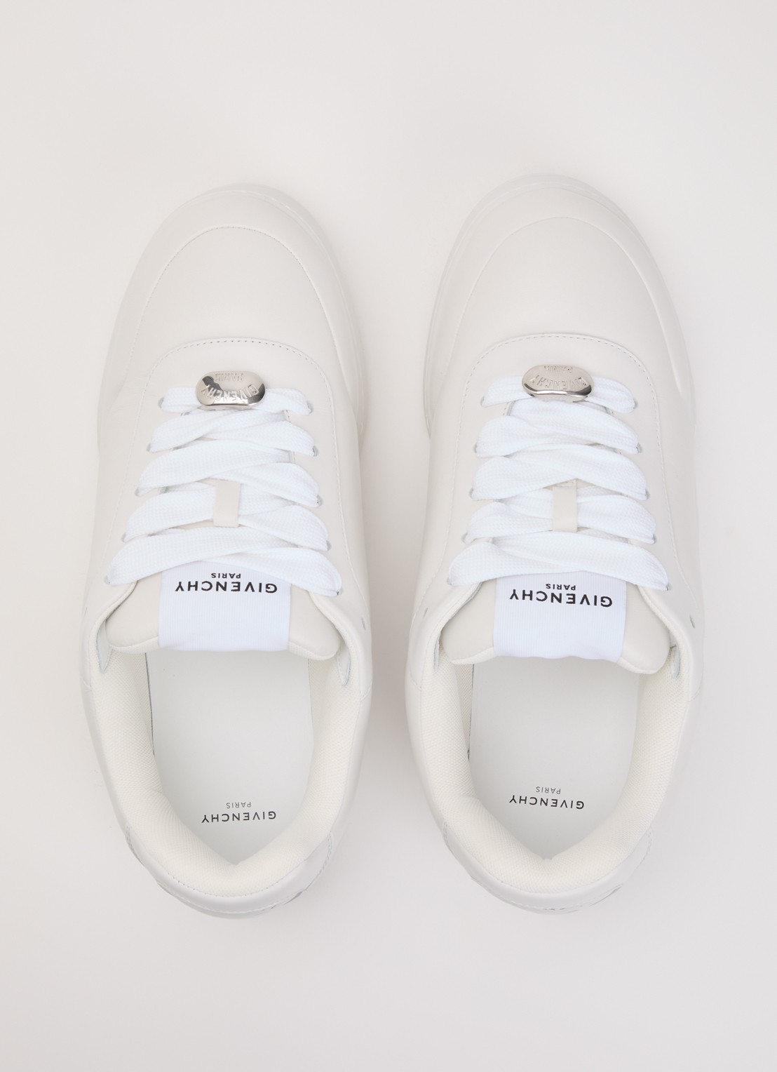 Givenchy Puffy Yard sneaker van lamsleer - detail 2 wit