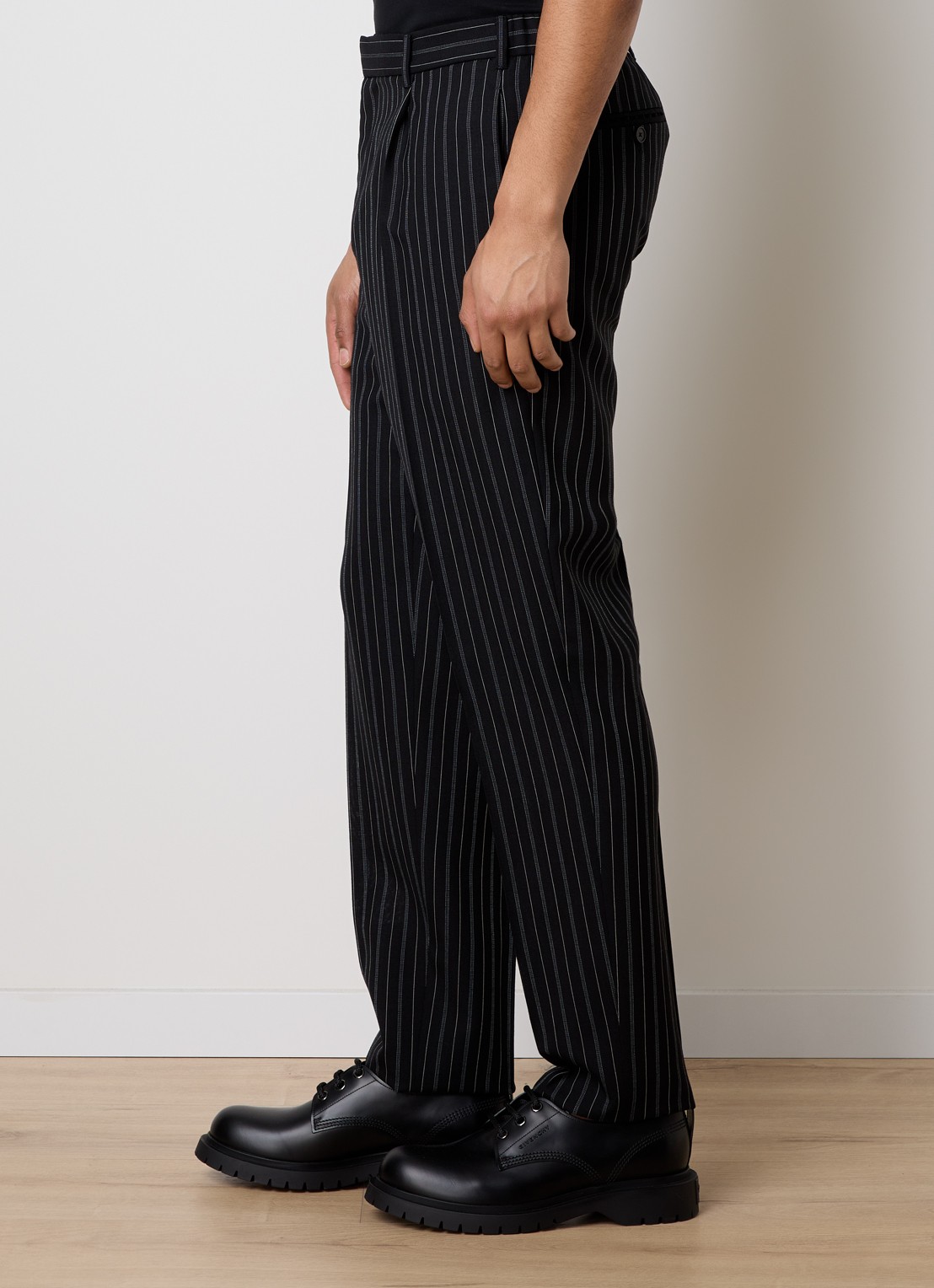 Givenchy Slim fit pantalon van wol met streepprint en steekzakken - detail 6 zwart