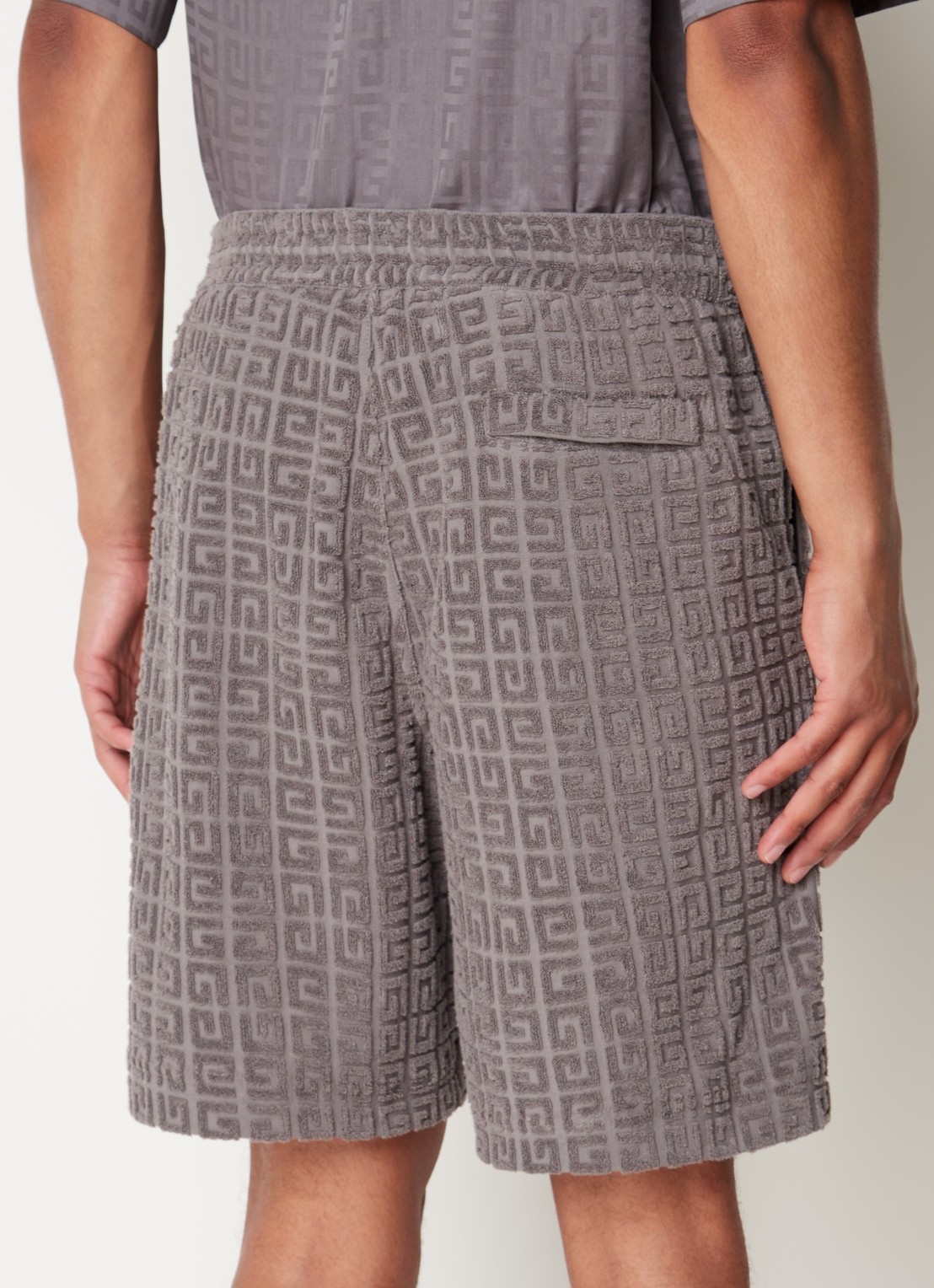Givenchy Straight leg korte broek van badstof met logoprint - achterkant grijs
