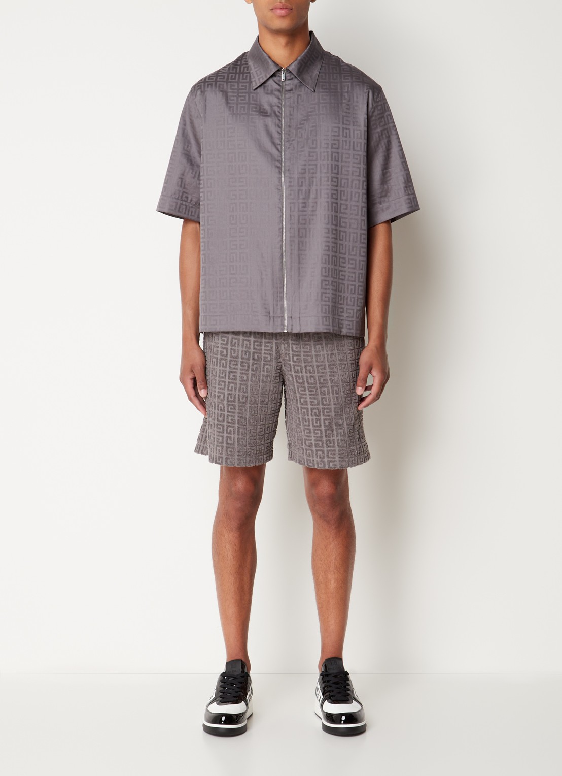 Givenchy Straight leg korte broek van badstof met logoprint - voorkant 3 grijs