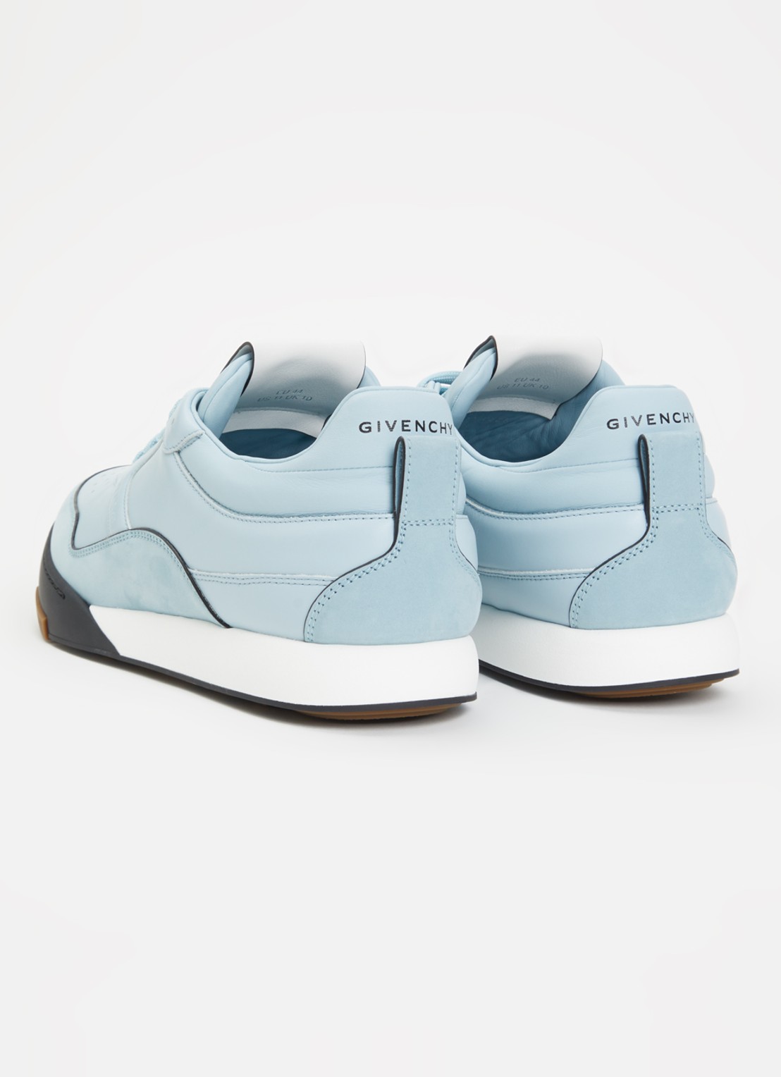 Givenchy Yard Court sneaker van kalfsleer met nubuck details en logo - achterkant 2 lichtblauw