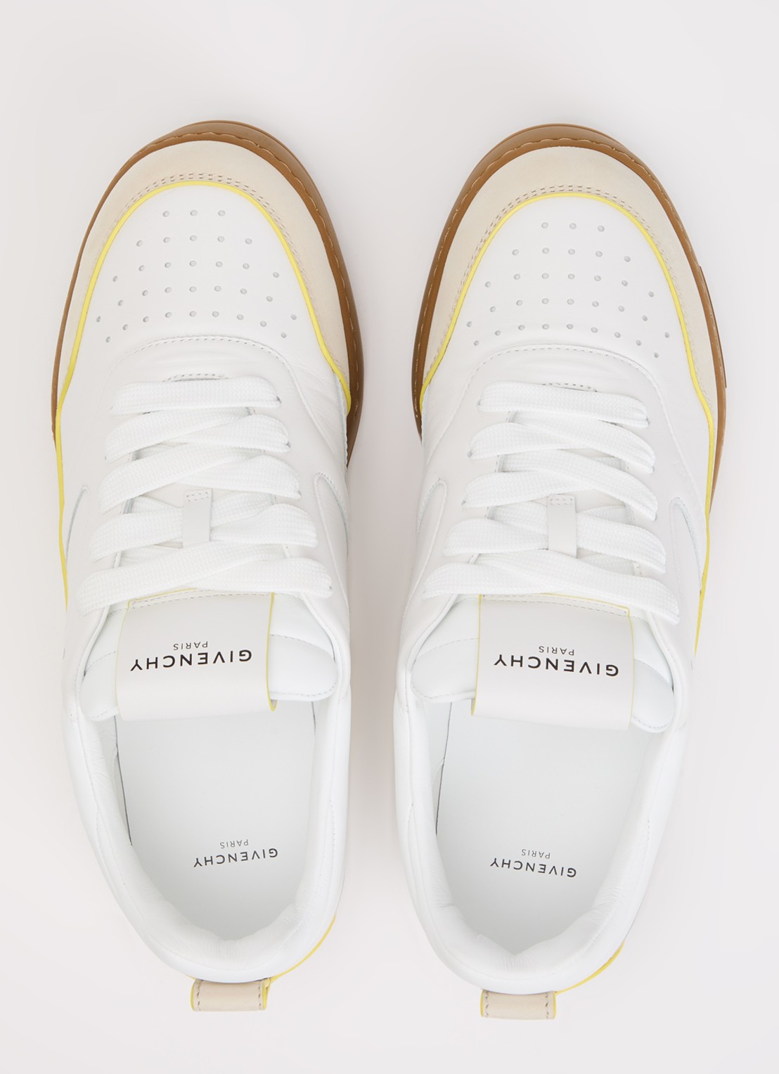 Givenchy Yard Court sneaker van kalfsleer met nubuck details - detail 4 wit