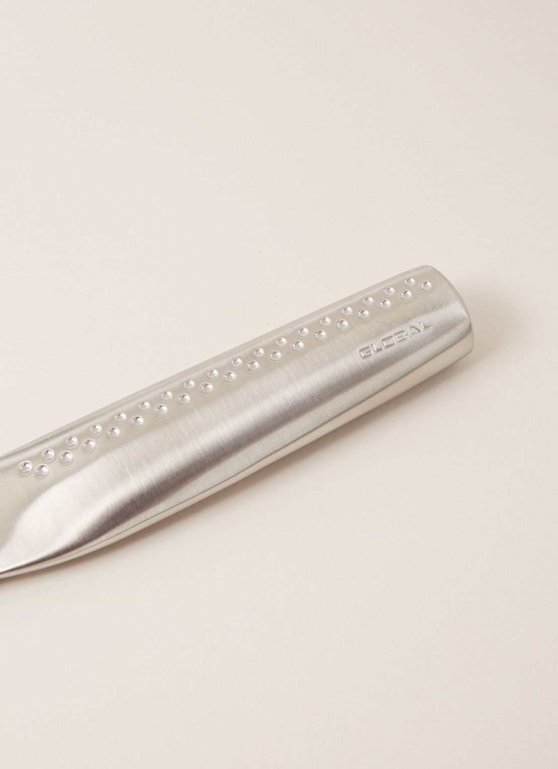 Global GNS-007 santokumes 26 cm - detail zilver