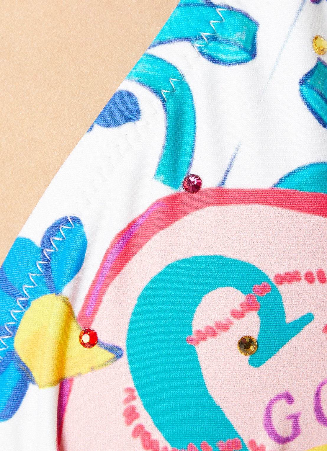 Goldbergh Caprella triangel bikinitop met uitneembare vulling - detail 2 gebroken wit