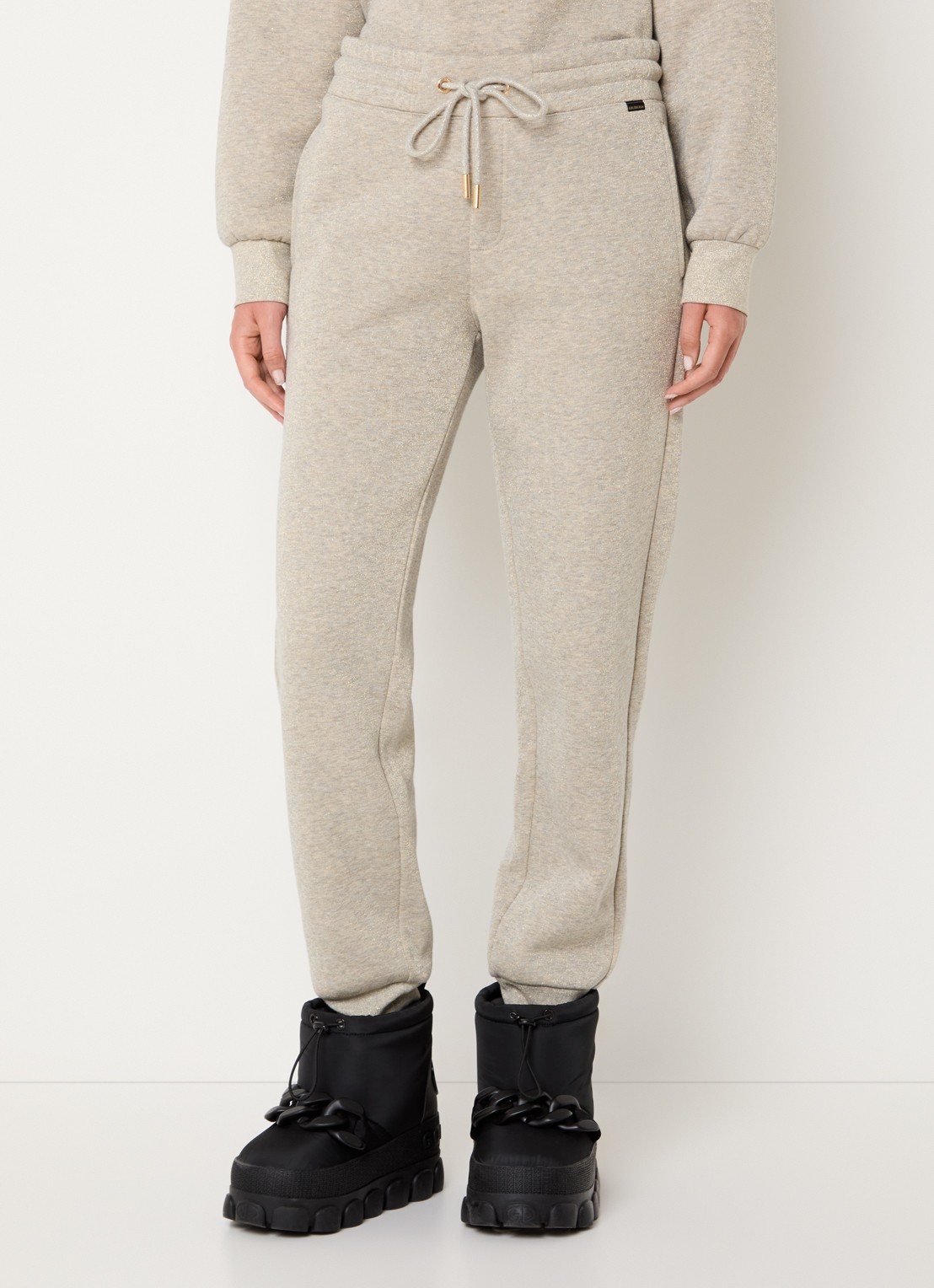 Goldbergh Glimpse high waist tapered fit joggingbroek met lurex - detail 3 beige