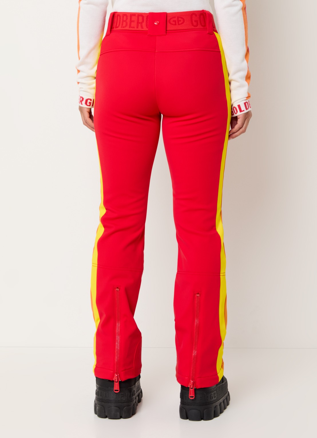 Goldbergh Roccia high waist flared fit skibroek met ceintuur - achterkant 5 rood