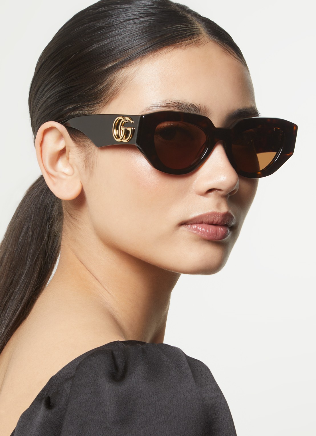 Gucci Cat Eye zonnebril GG1421S - voorkant 5 donkerbruin
