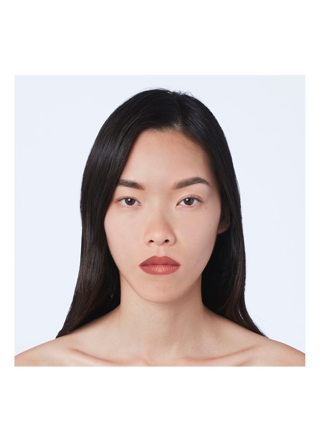 Gucci Rouge à Lèvres Matte Finish - matte Lipstick - detail 5 305 ruby firelight