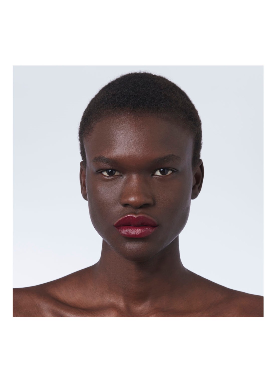 Gucci Rouge à Lèvres Satin - lipstick - detail 4 405 grand hotel