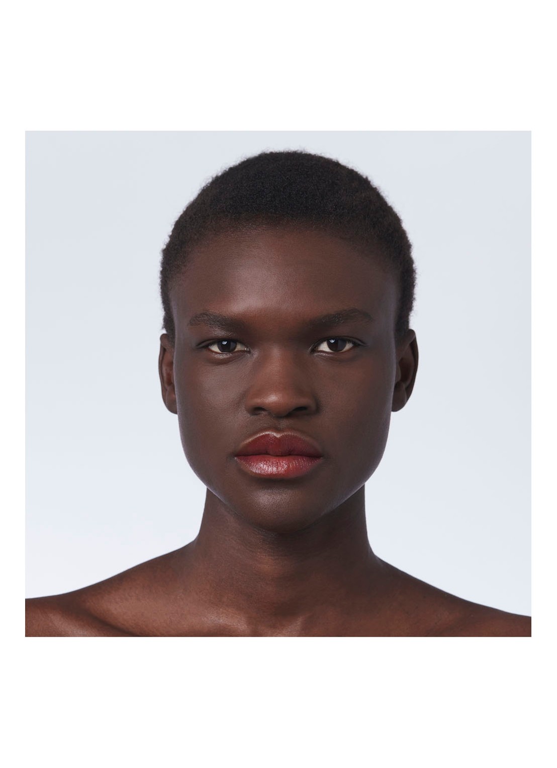 Gucci Rouge à Lèvres Voile - lipstick - detail 4 506 louisa red