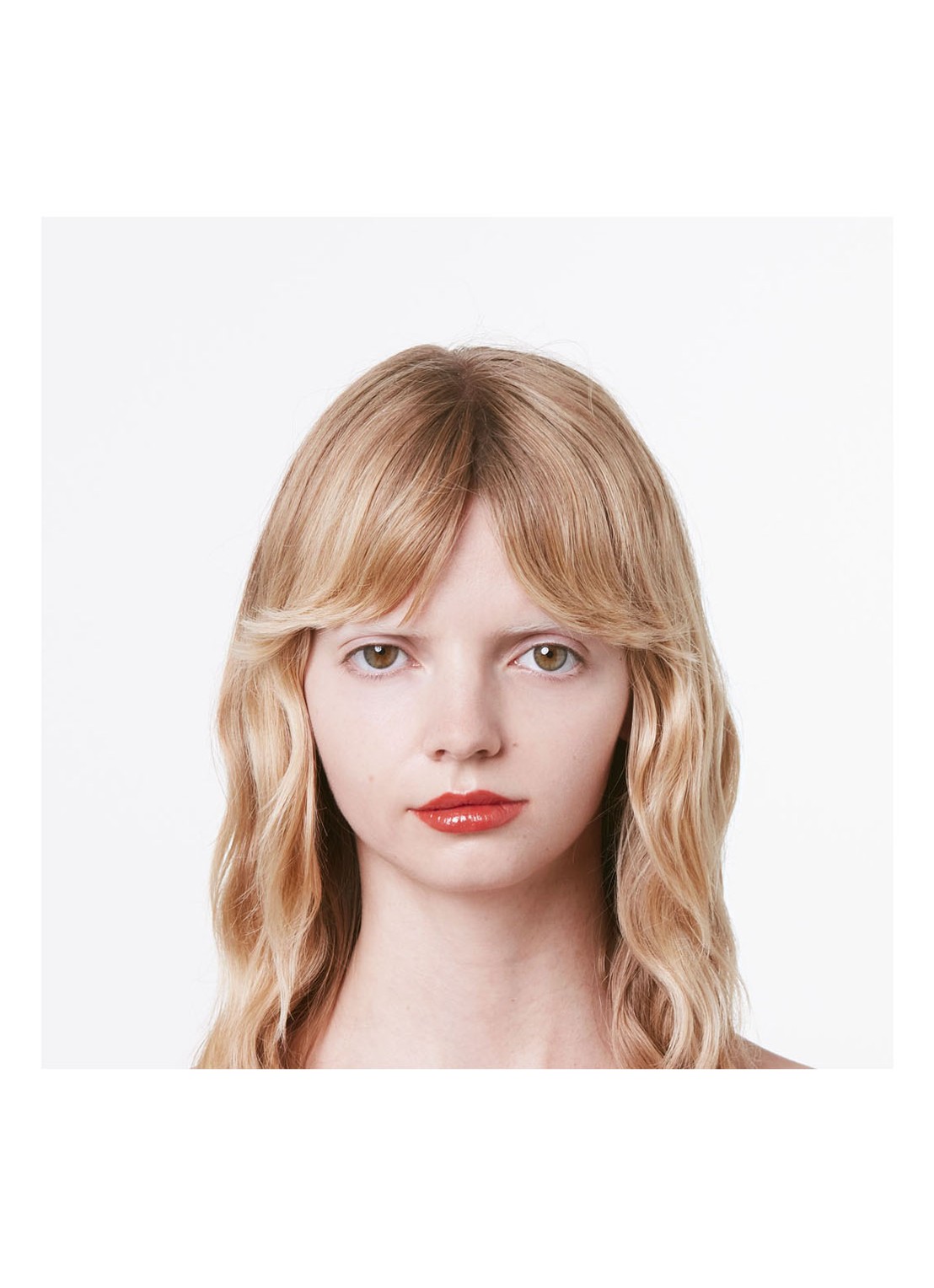 Gucci Rouge de Beauté Brillant Glow en Care - lipstick - detail 3 515 devotion