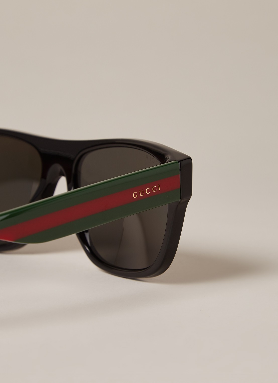 Gucci Zonnebril gepolariseerd GG0341S - detail 4 zwart