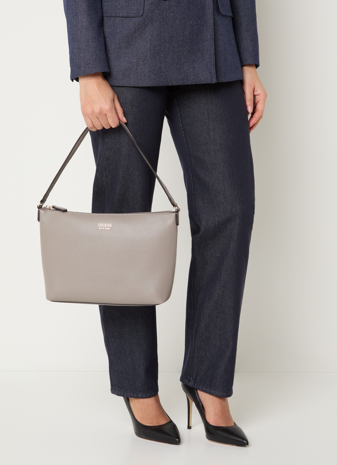 GUESS Brenton shopper met uitneembare schoudertas en portemonnee - voorkant 6 taupe