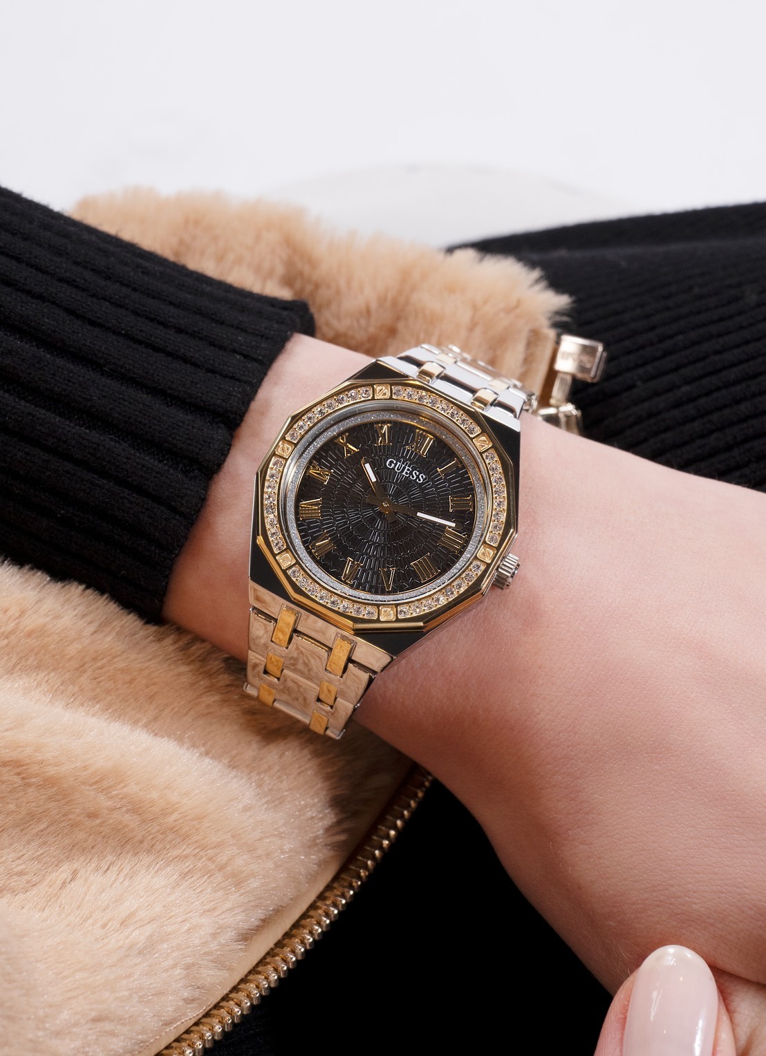 GUESS Desire horloge GW0770L4  - detail 3 zilver