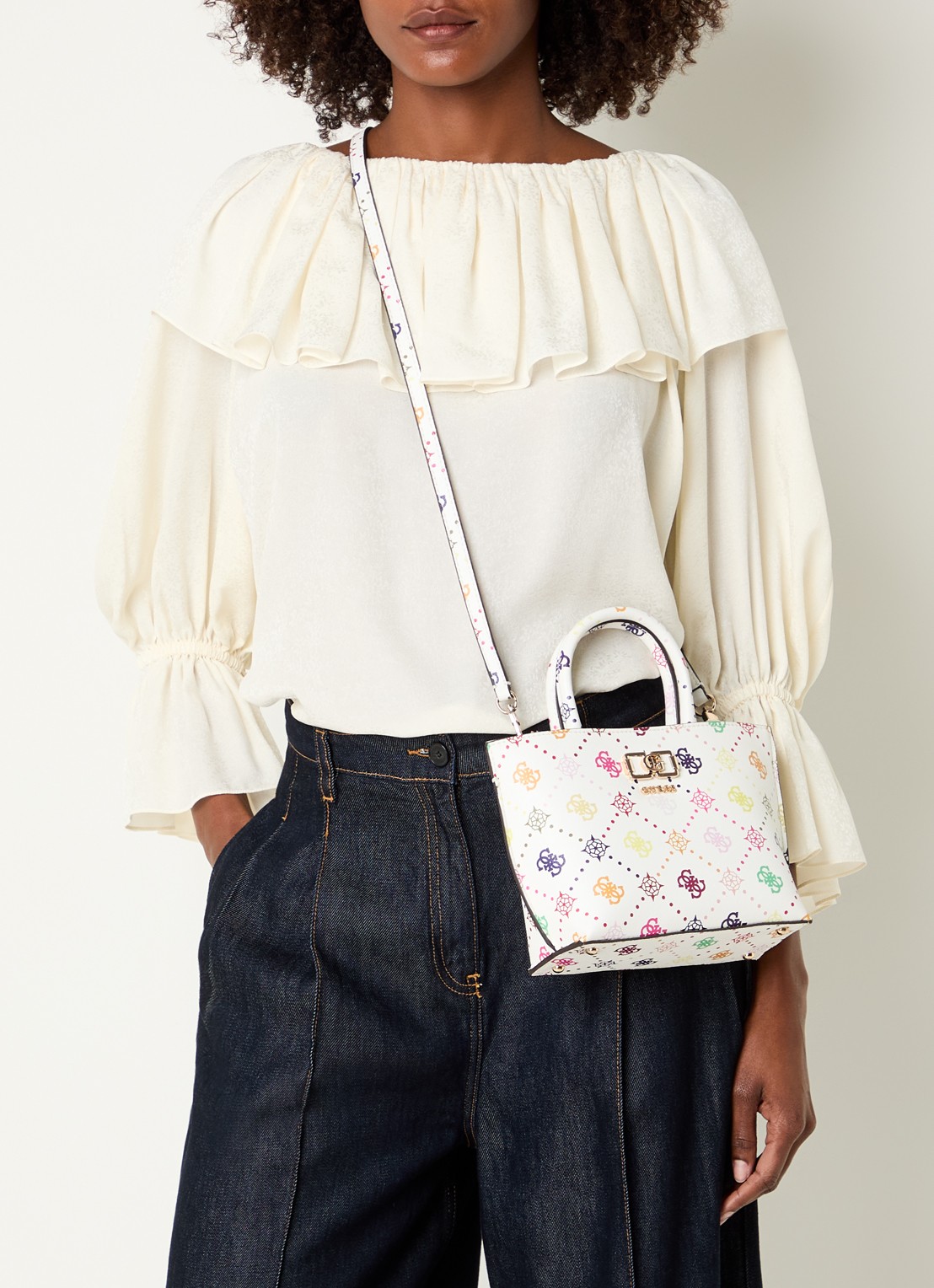 GUESS Emelie Mini handtas met logoprint en afneembare schouderriem - voorkant 6 wit