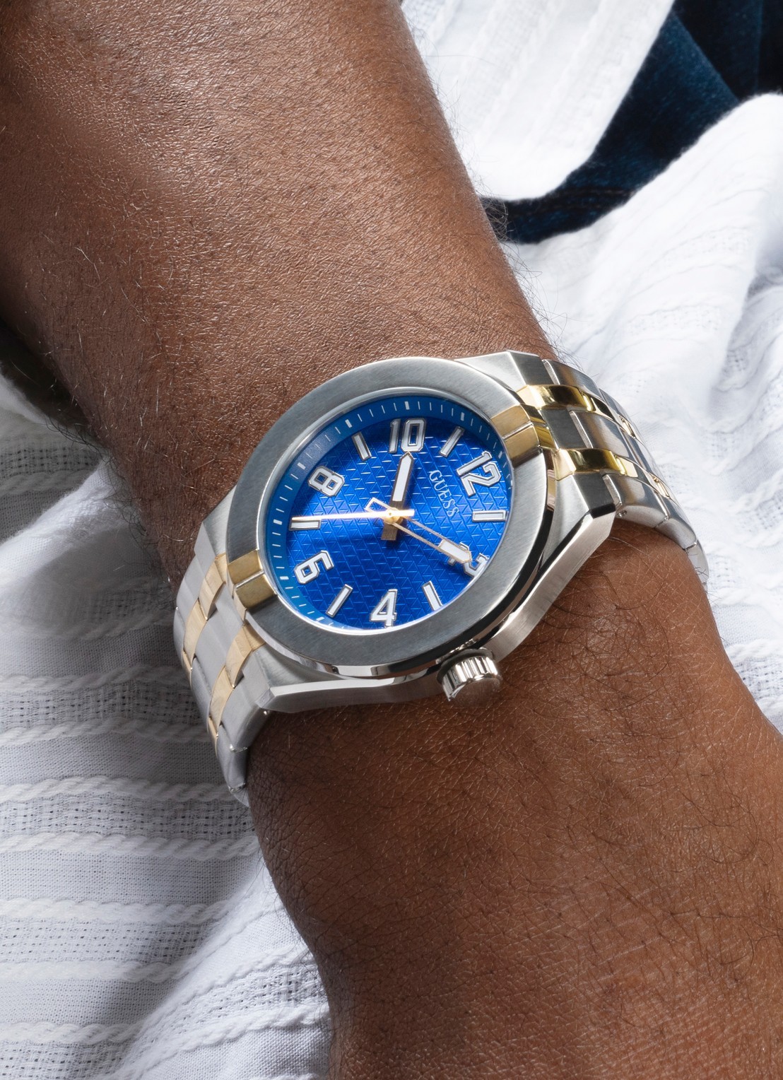 GUESS Escape horloge GW0661G1 - detail 2 zilver
