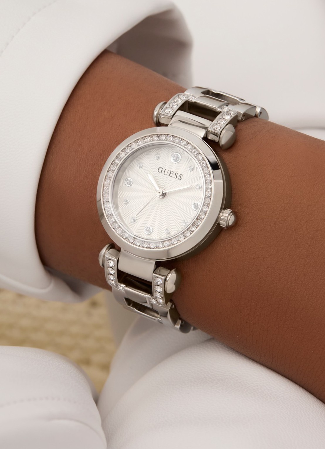 GUESS Ginger horloge GW0869L3 - detail zilver