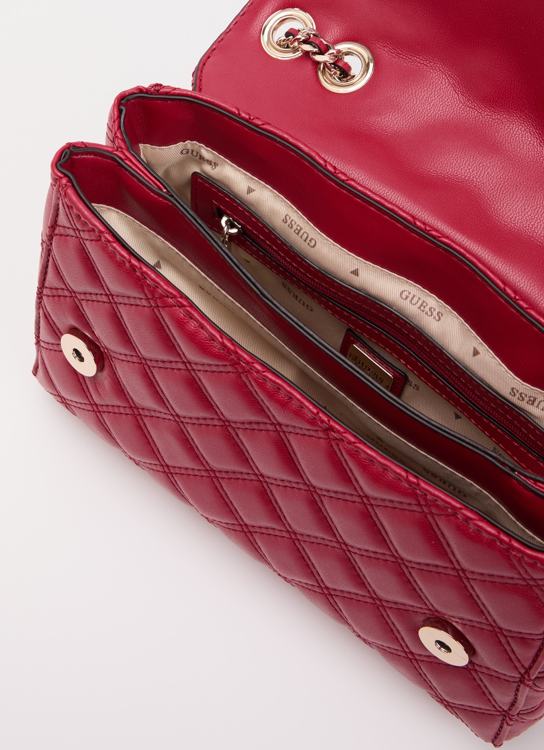 GUESS Giully II schoudertas met quilt patroon en verstelbare schouderriem - detail kersenrood