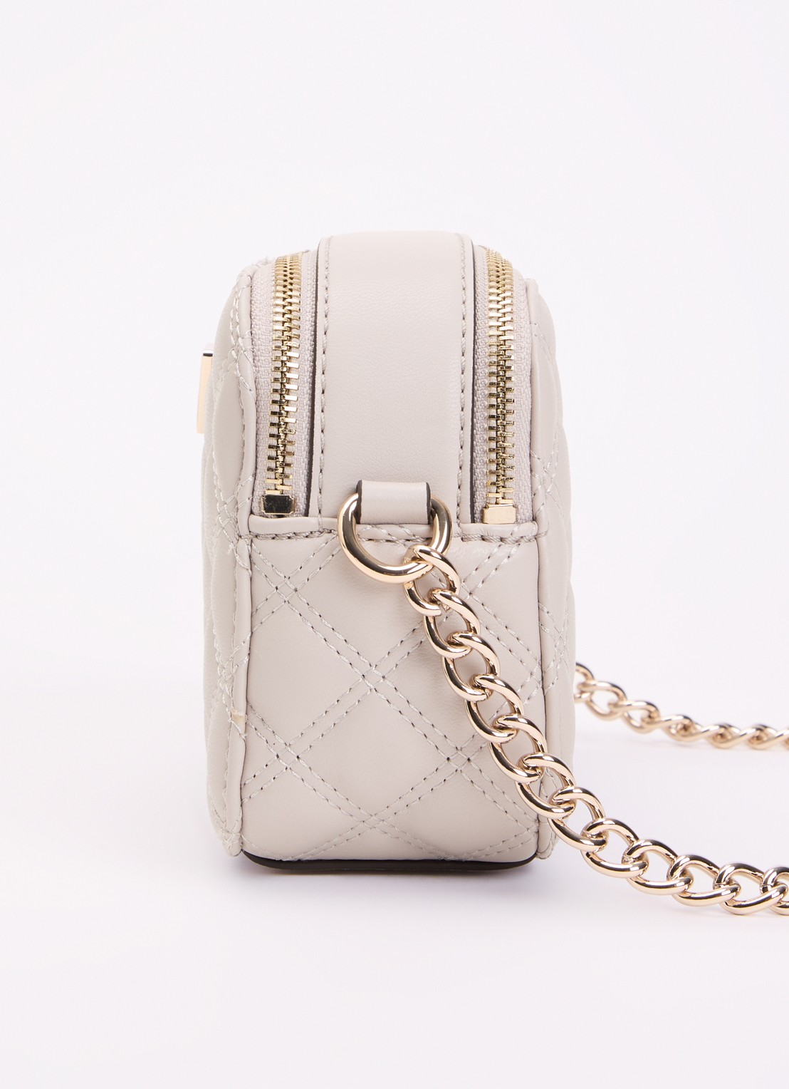 GUESS Giully ll crossbodytas met quilt patroon - detail 4 donkerbeige