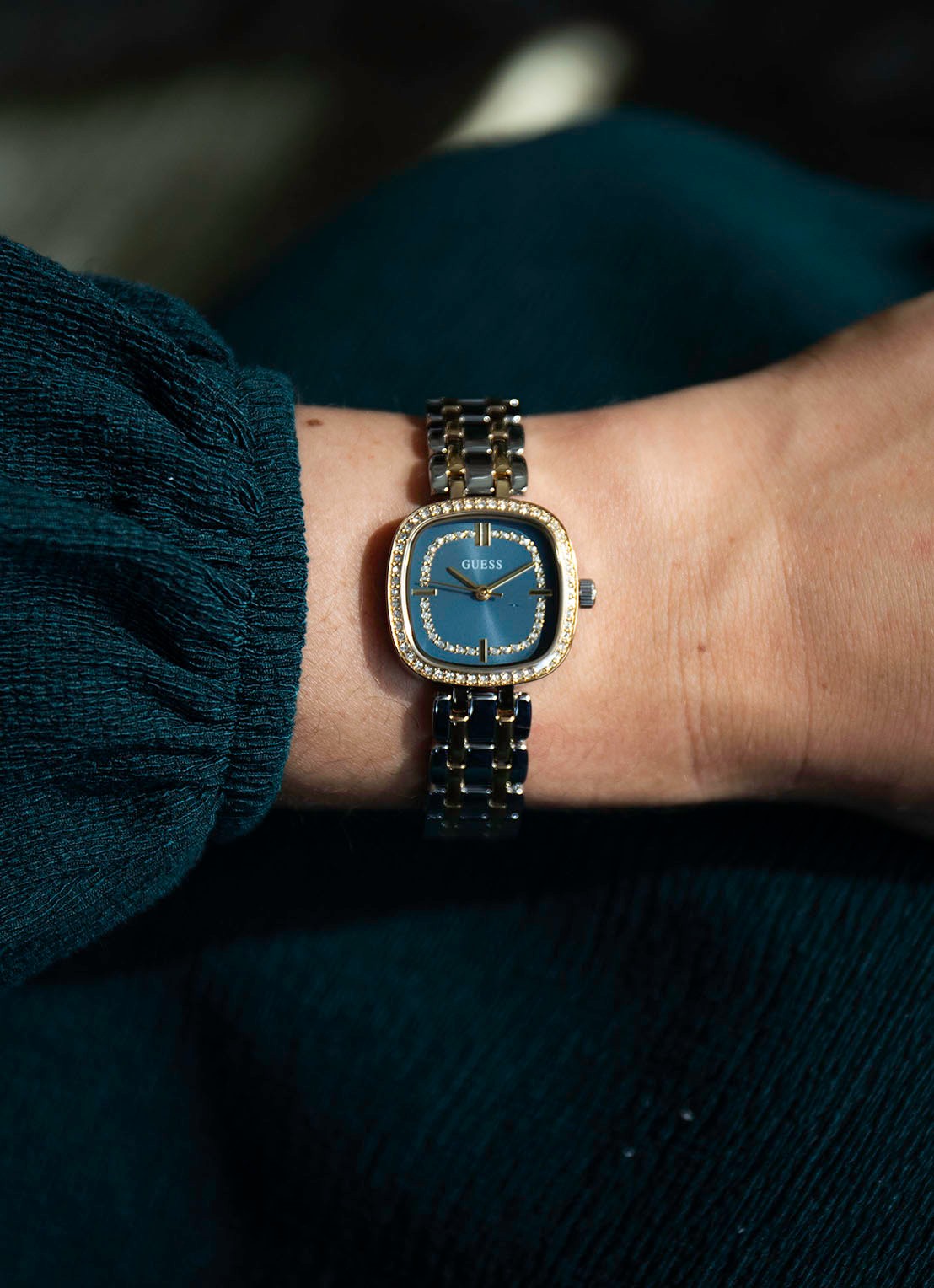 GUESS Hazel horloge GW1018L6 - detail 2 zilver