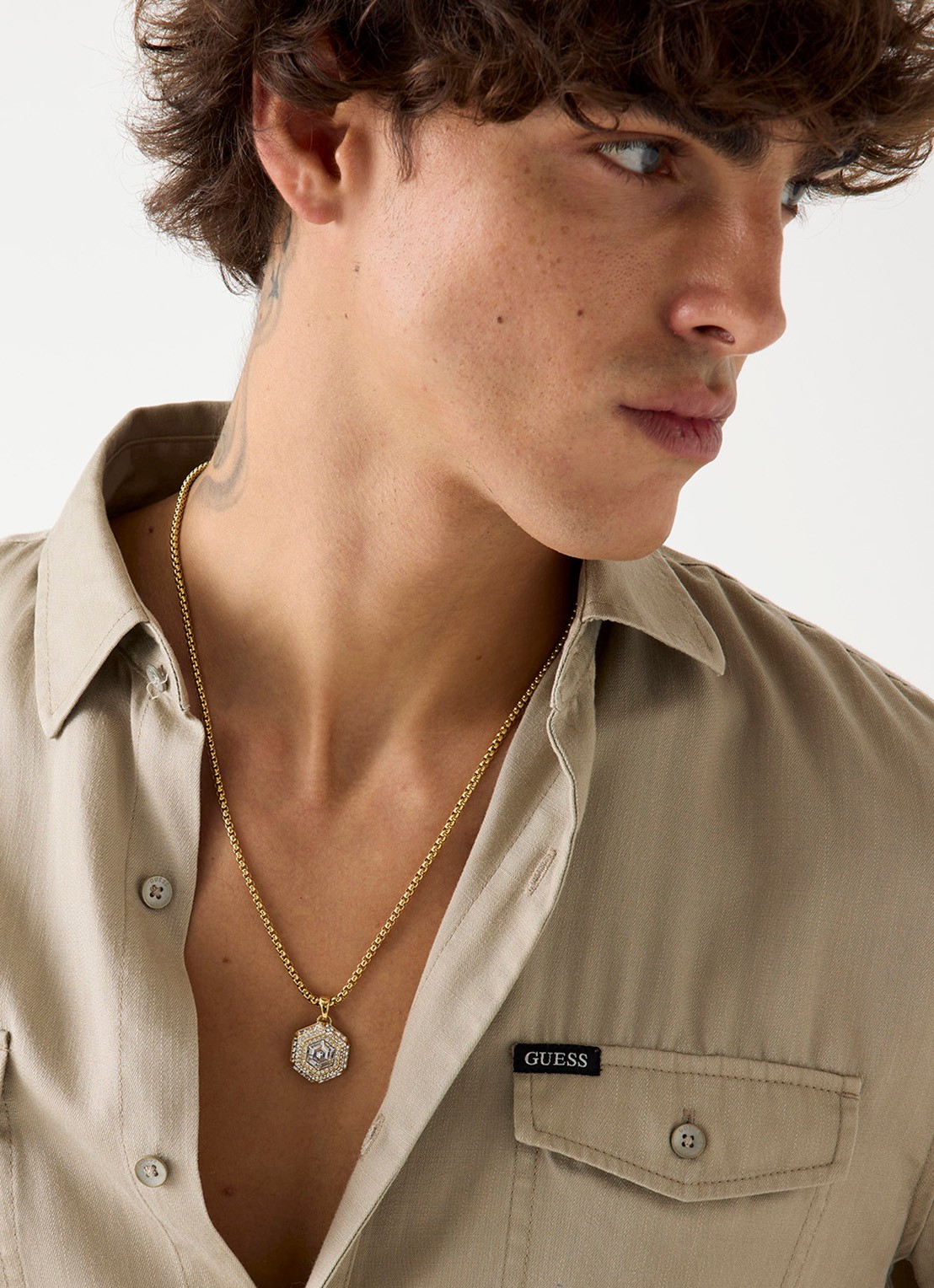GUESS Ketting JUMN06008JWYGT-U - voorkant 2 goud