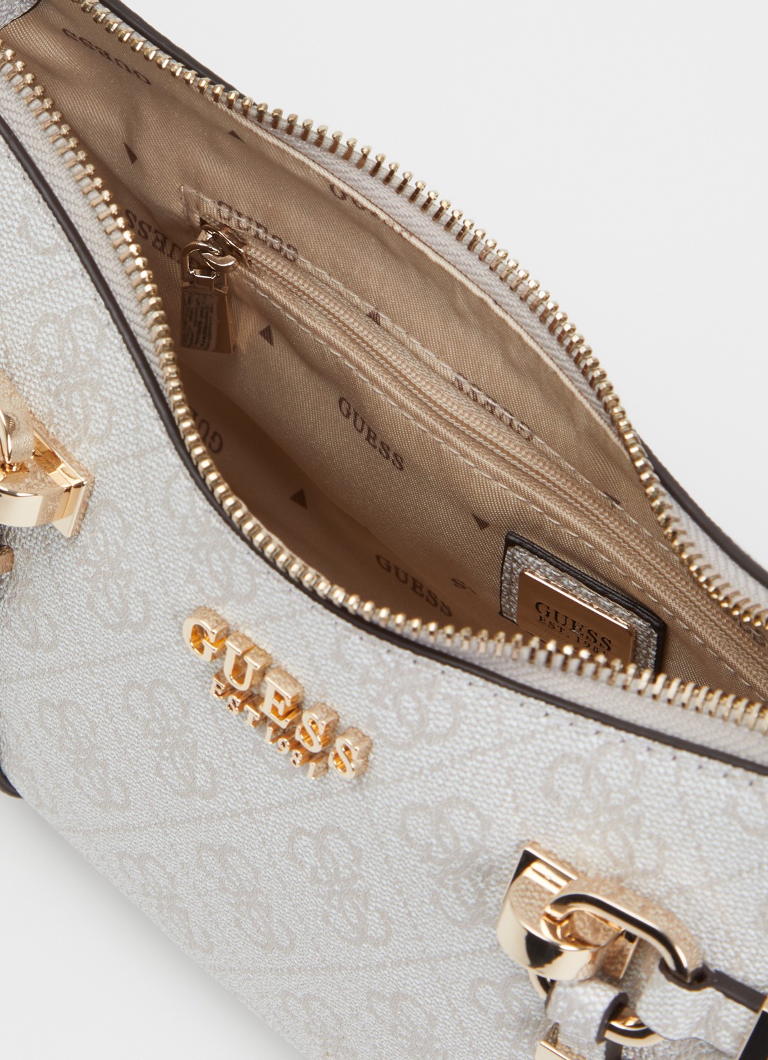 GUESS Leona schoudertas met logoprint - detail 4 gebroken wit