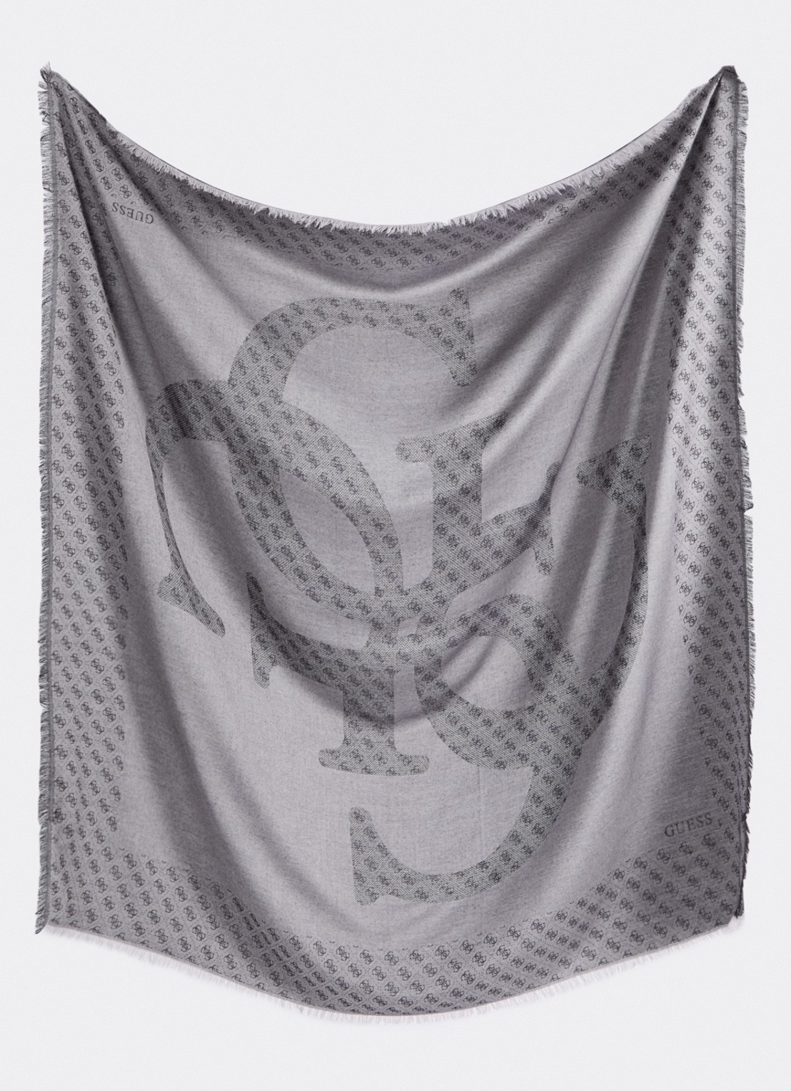 GUESS Lindsey sjaal met logoprint 120 x 120 cm - detail 2 grijs