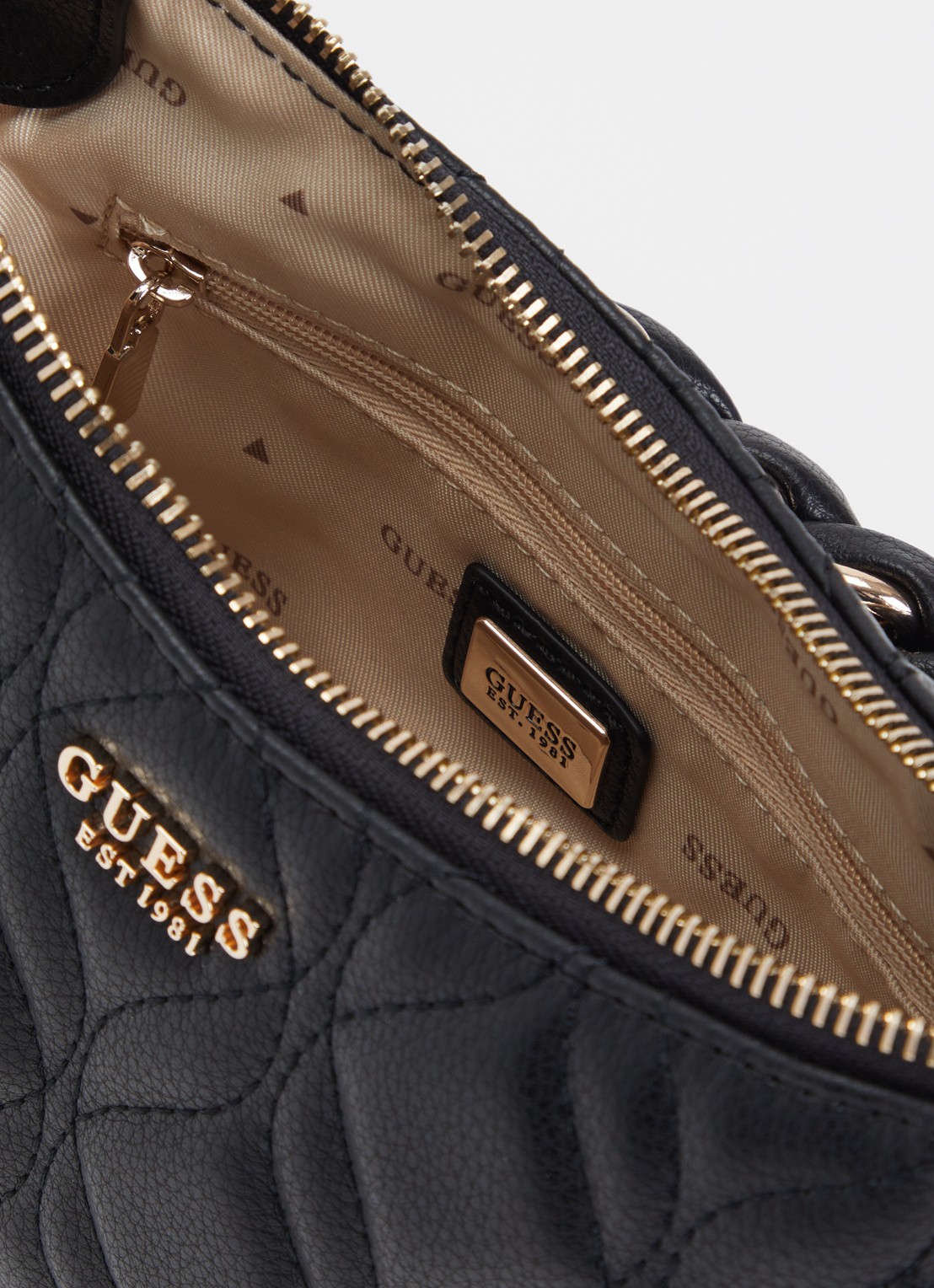 GUESS Maxine handtas met afneembare schouderriem - detail zwart
