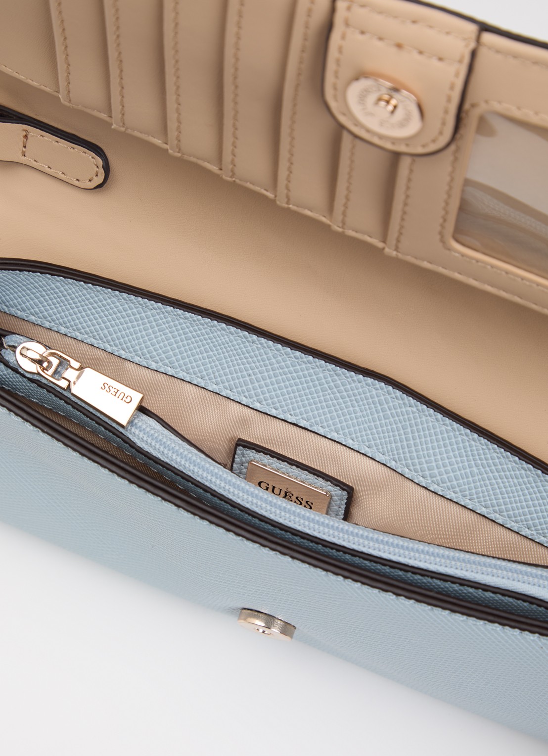 GUESS Noelle II crossbodytas met logo en afneembare schouderriem - detail 4 lichtblauw